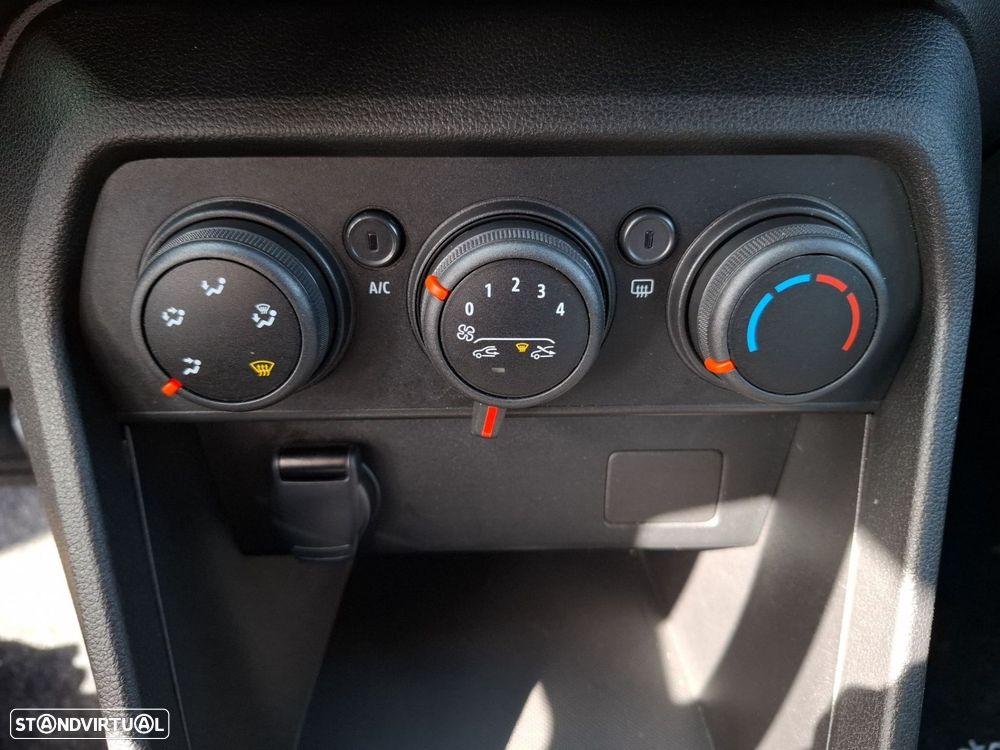 Dacia Sandero 1.0 TCe Expression - 19
