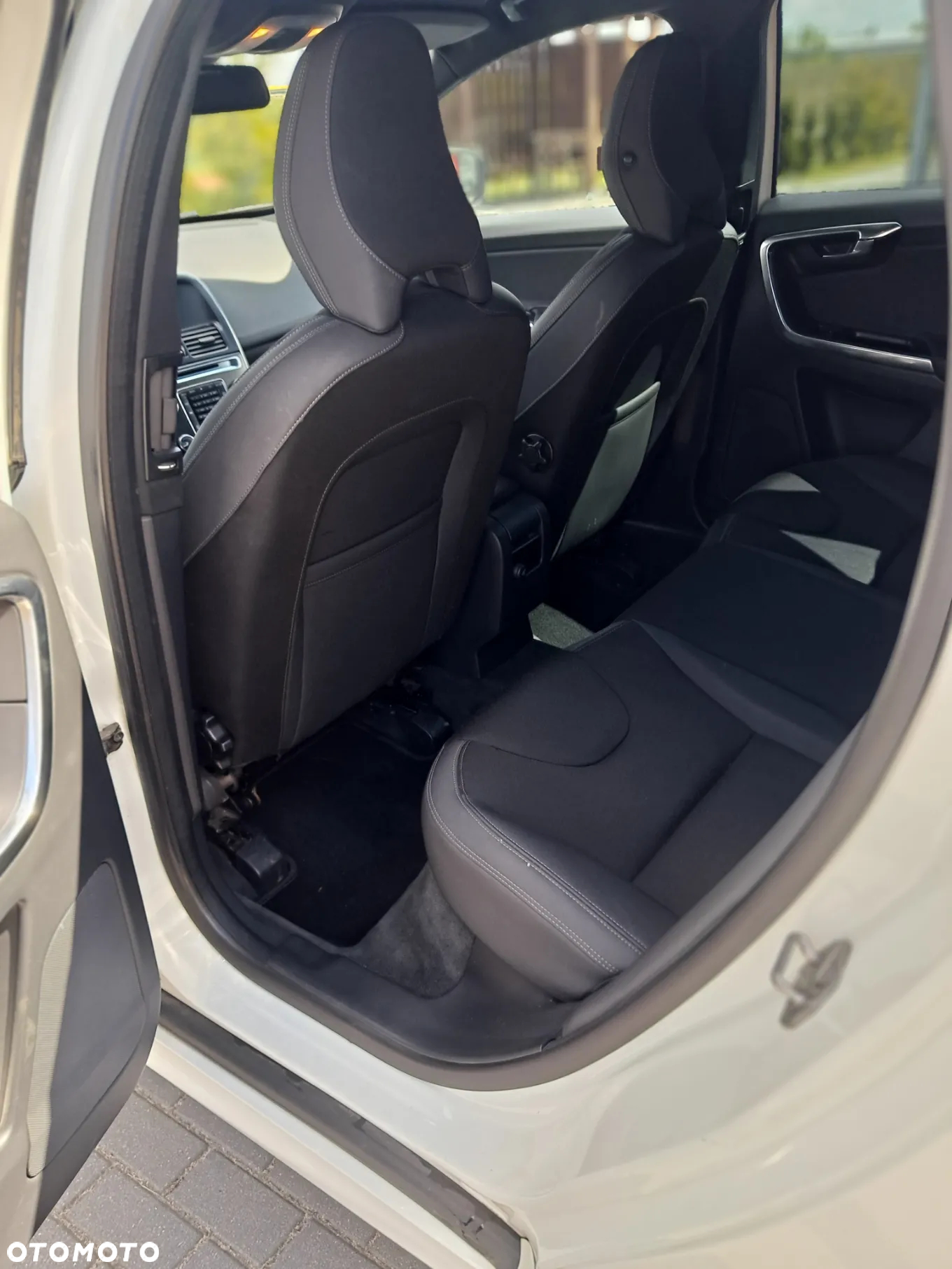 Volvo XC 60 D4 AWD Momentum - 7