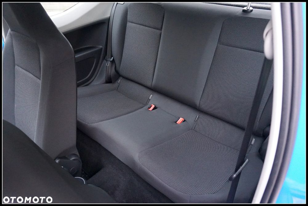 Volkswagen up! 1.0 move - 10