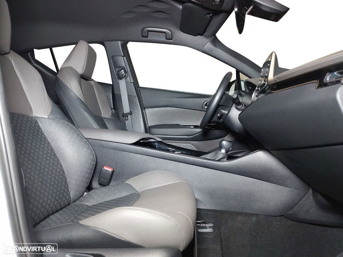 Toyota C-HR - 6