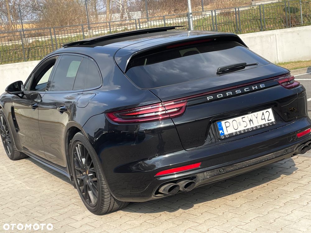 Porsche Panamera - 38