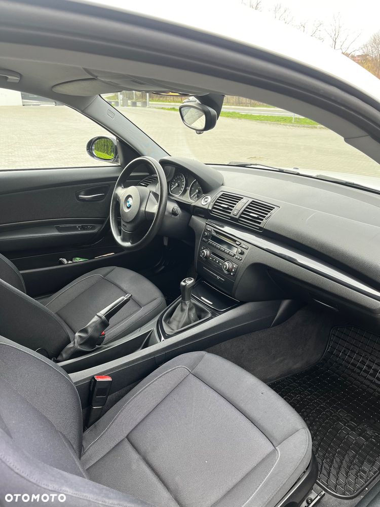 BMW Seria 1 - 15