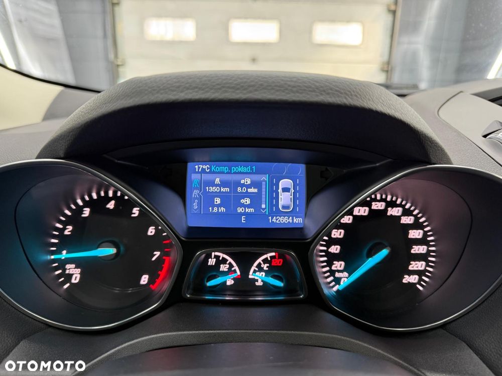 Ford Kuga 1.5 EcoBoost 2x4 Titanium - 17