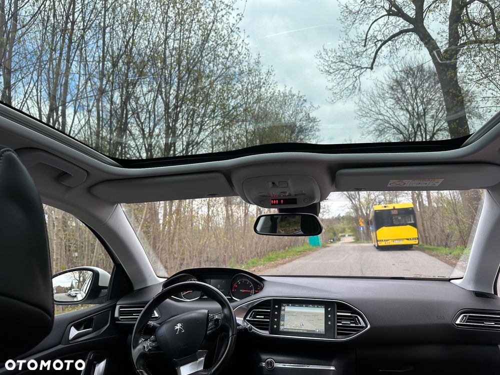 Peugeot 308 PureTech 130 GPF EAT8 Stop & Start GT - 10