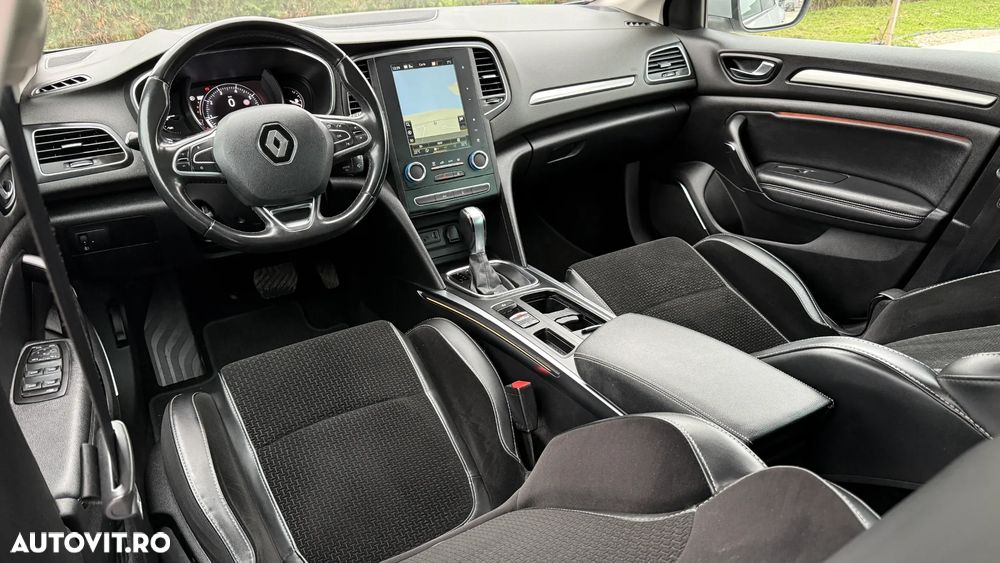 Renault Megane TCe 140 EDC GPF Intens - 2