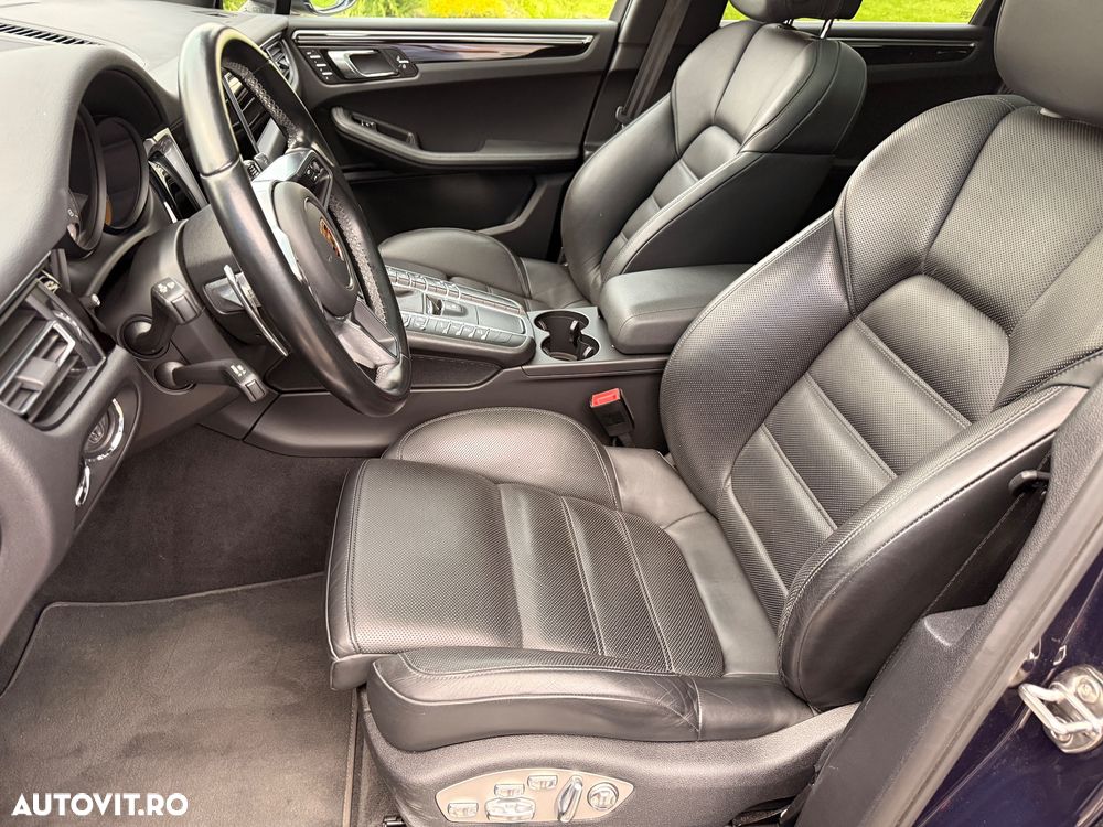 Porsche Macan - 31