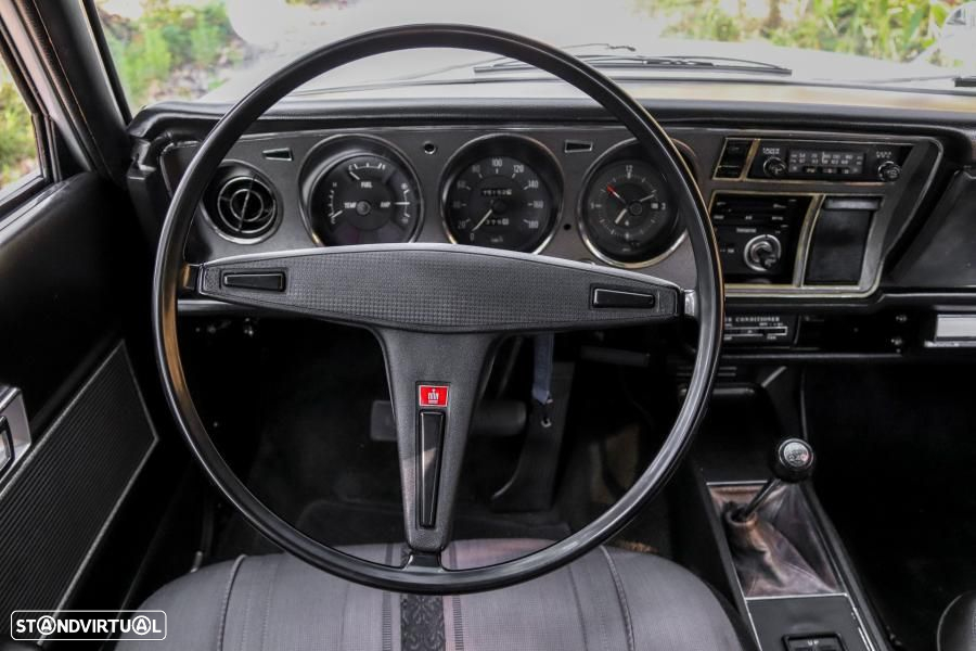 Toyota Crown - 40