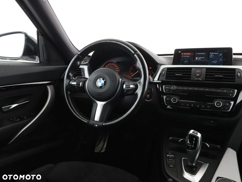 BMW Seria 3 320d xDrive M Sport - 17