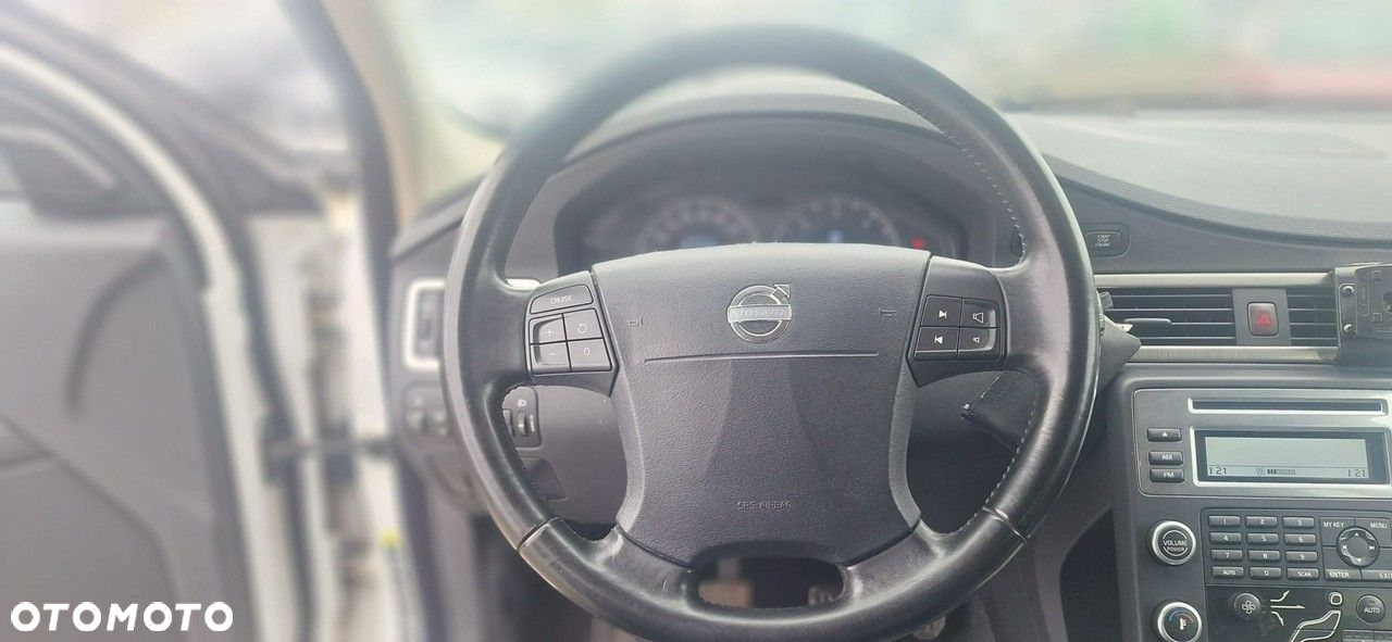 Volvo V70 - 10