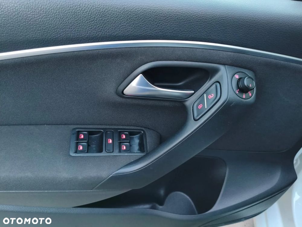 Volkswagen Polo 1.2 TSI Blue Motion Technology Life - 16