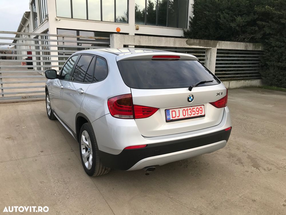 BMW X1 sDrive18d Sport Line - 4