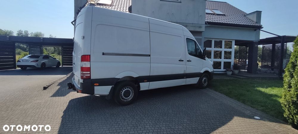 Mercedes-Benz Sprinter L2H2 - 2