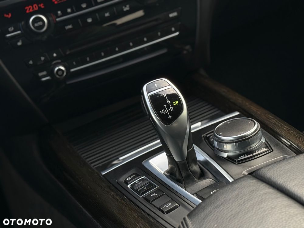 BMW X5 xDrive35i - 30