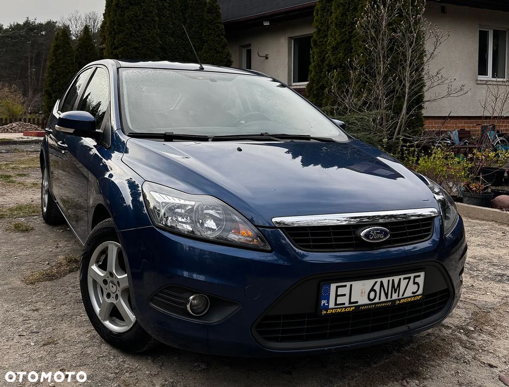 Ford Focus 1.6 16V Ambiente - 1