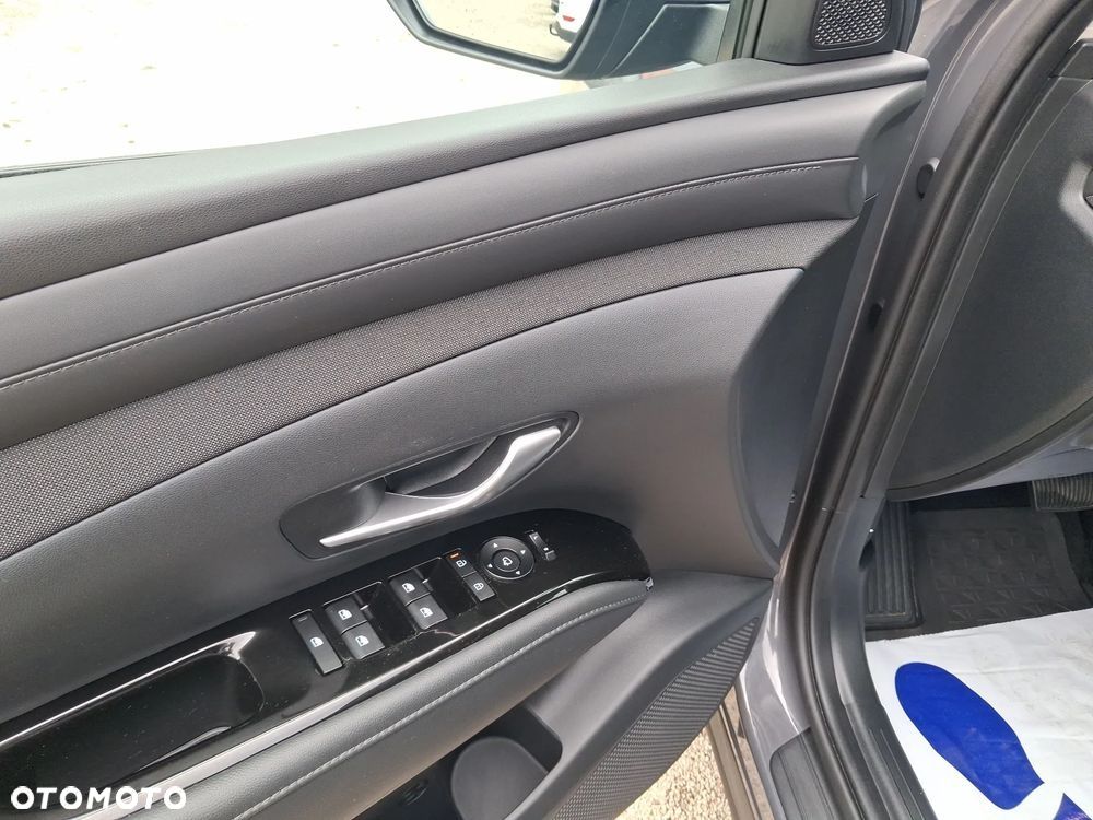 Hyundai Tucson 1.6 T-GDi HEV Smart 2WD - 11