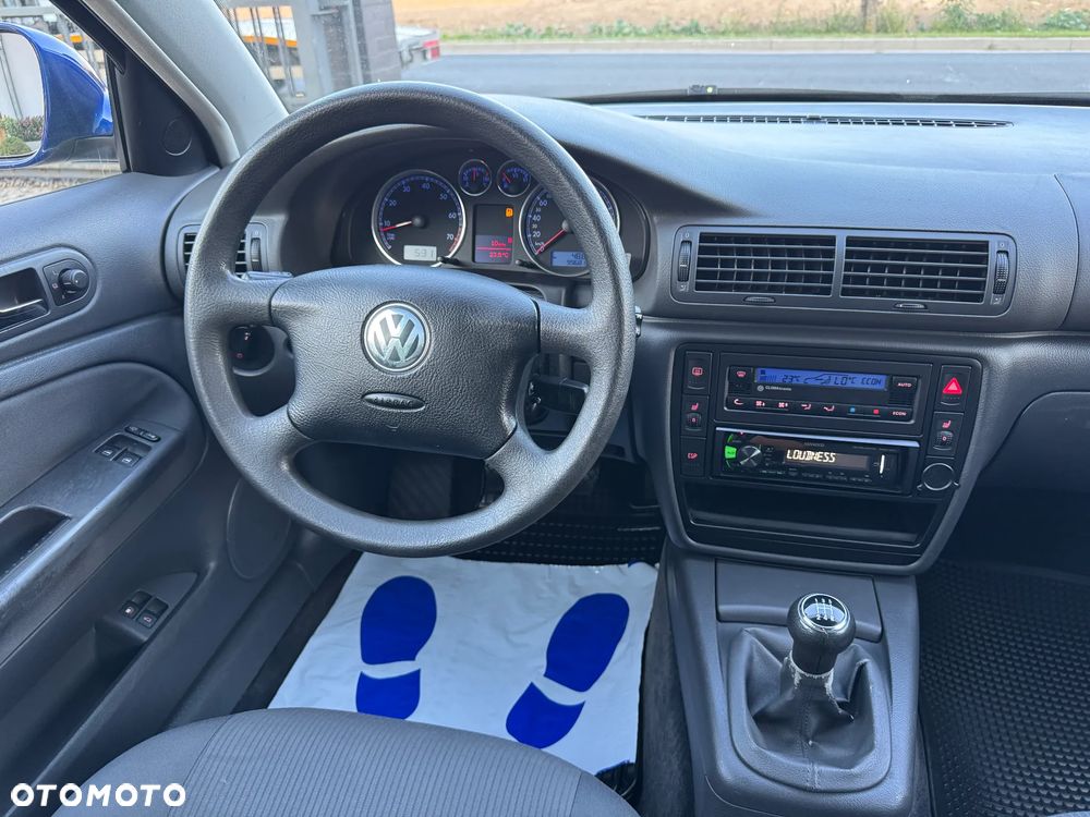 Volkswagen Passat 2.0 Comfortline - 15