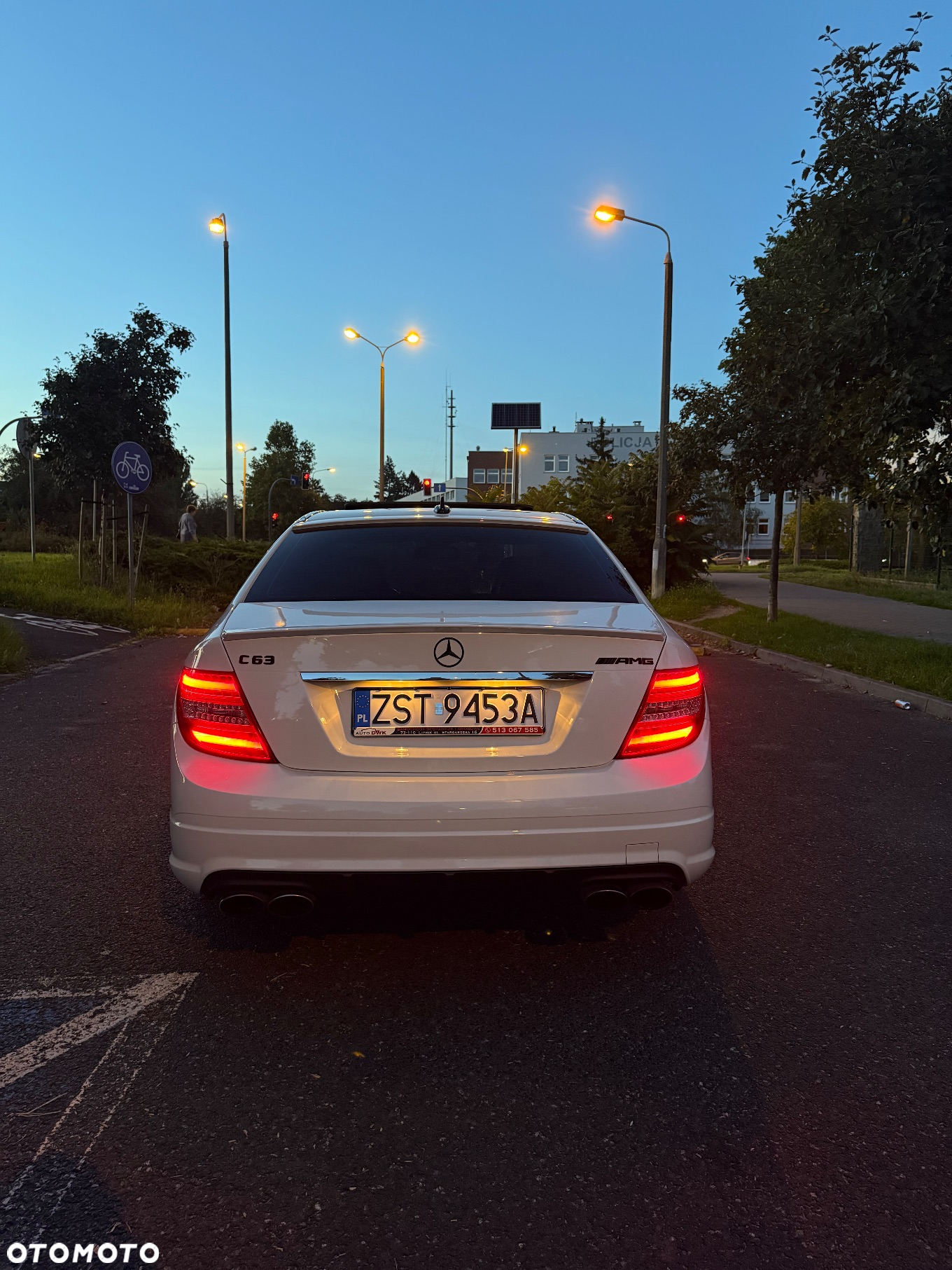Mercedes-Benz Klasa C 63 AMG 7G-TRONIC - 15