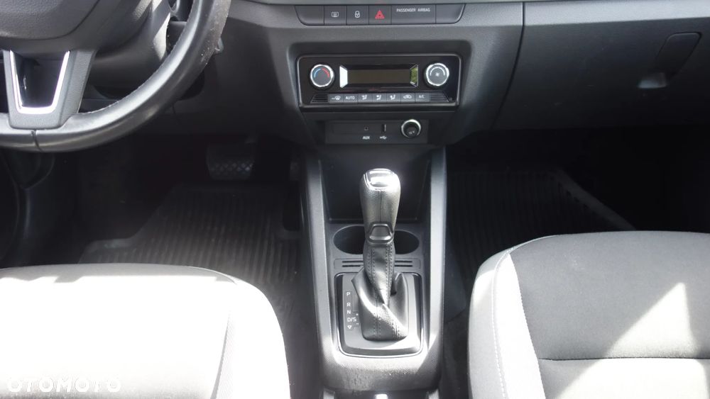 Skoda Fabia 1.0 TSI Ambition DSG - 21