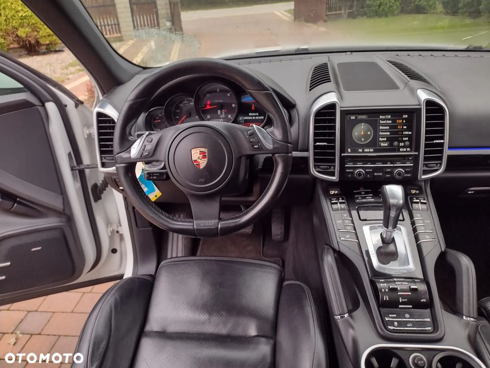 Porsche Cayenne - 7