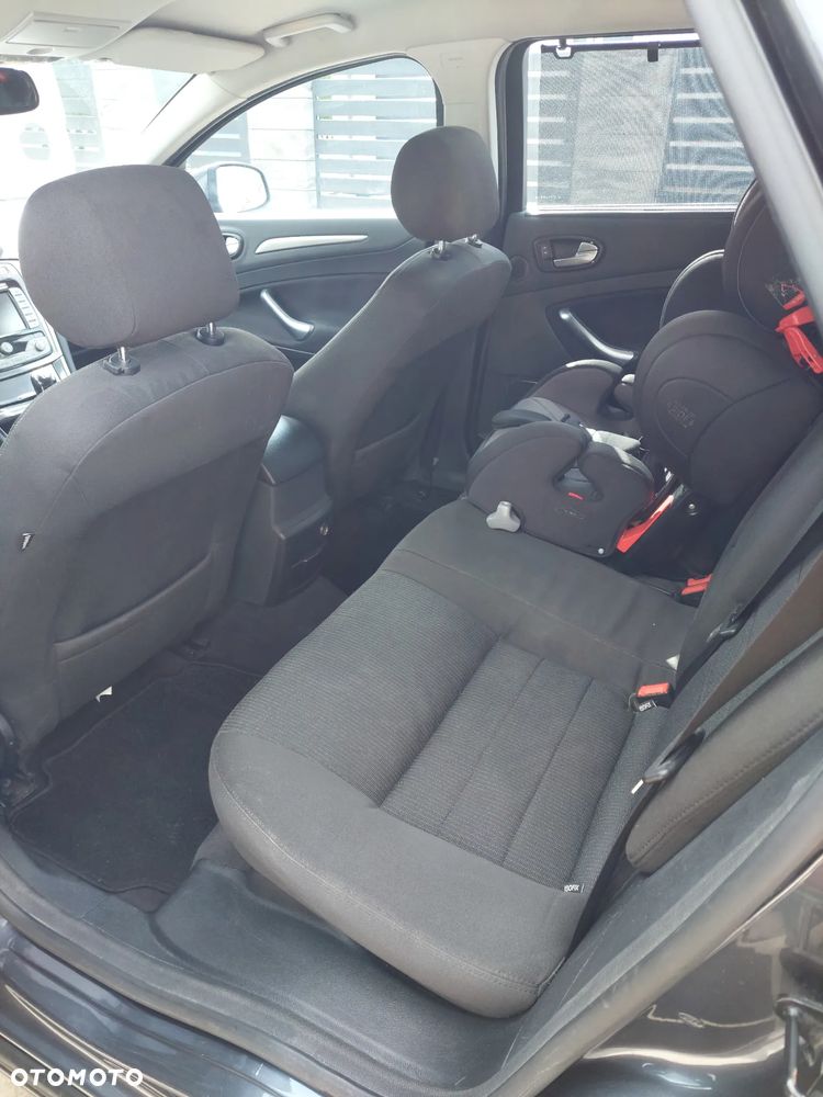 Ford Mondeo 2.0 FF Titanium - 15