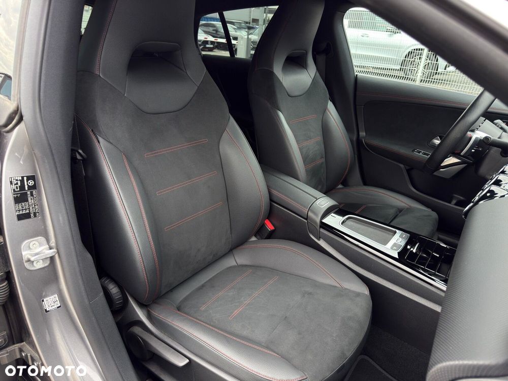 Mercedes-Benz CLA - 23