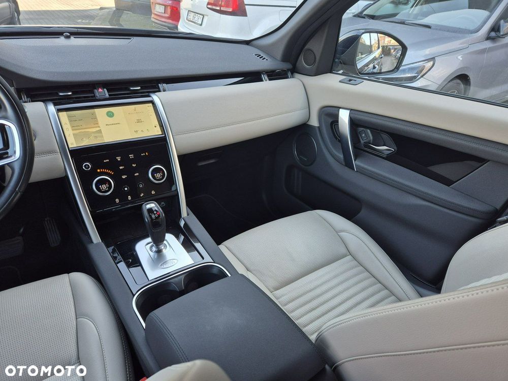 Land Rover Discovery Sport - 18