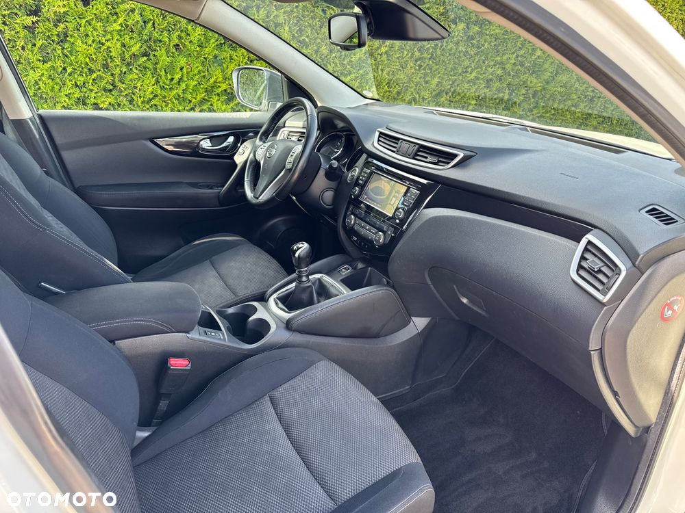 Nissan Qashqai 1.2 DIG-T 360 - 12