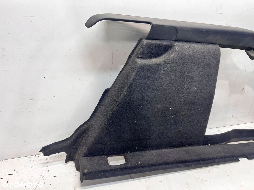 BOCZEK BAGAŻNIKA PRAWY AUDI A4 B7 AVANT 8E9863880 - 2