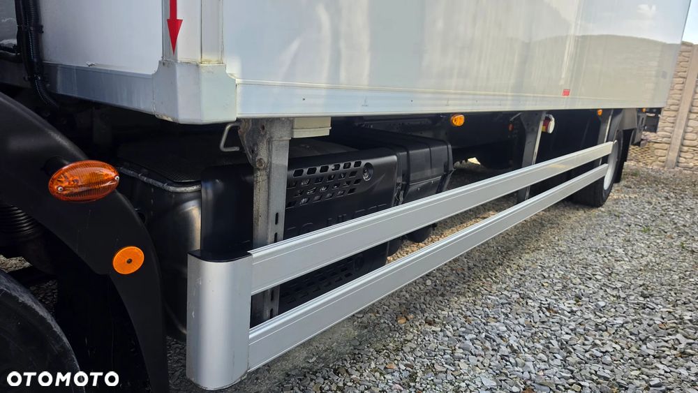Iveco Eurocargo 160e25  Chłodnia 18epal  Winda  carrier1150 supra - 18