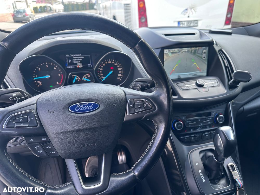 Ford Kuga 2.0 TDCi 4x4 Aut. ST-Line - 11