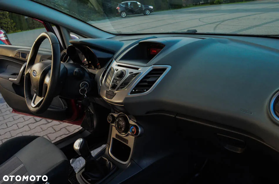 Ford Fiesta 1.4 Silver X (Trend) EU5 - 35