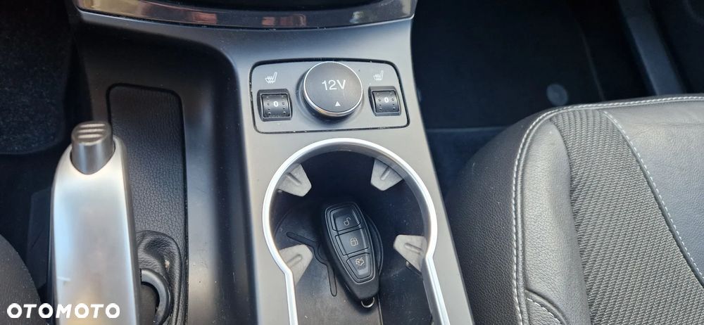 Ford Kuga 2.0 TDCi 4x4 Titanium - 19