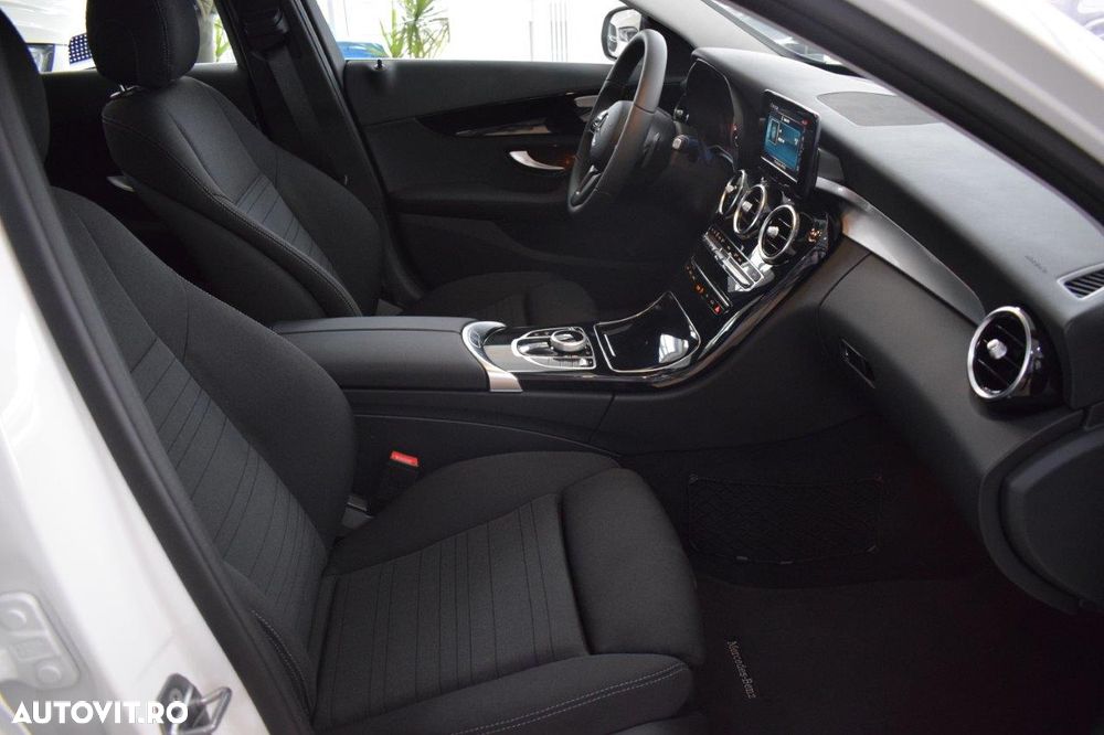 Mercedes-Benz C 180 9G-TRONIC - 28
