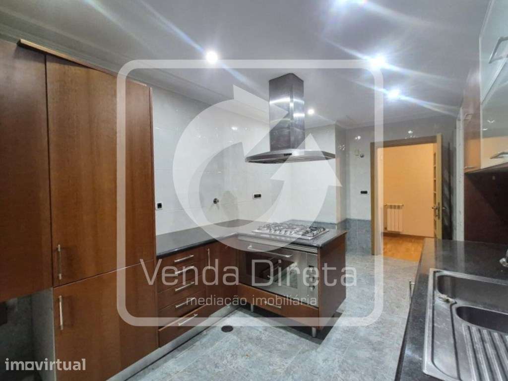 Apartamento T2 com excelentes áreas | Piscina | Centro de Vila Fran... - Grande imagem: 4/33