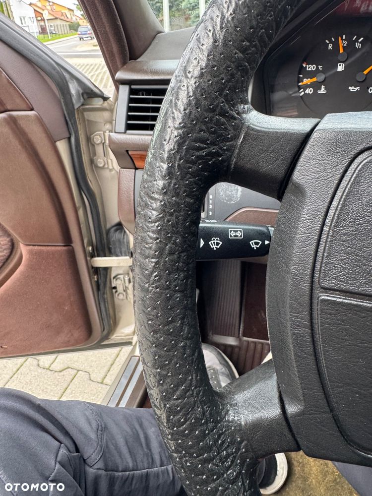 Mercedes-Benz W124 (1984-1993) - 35