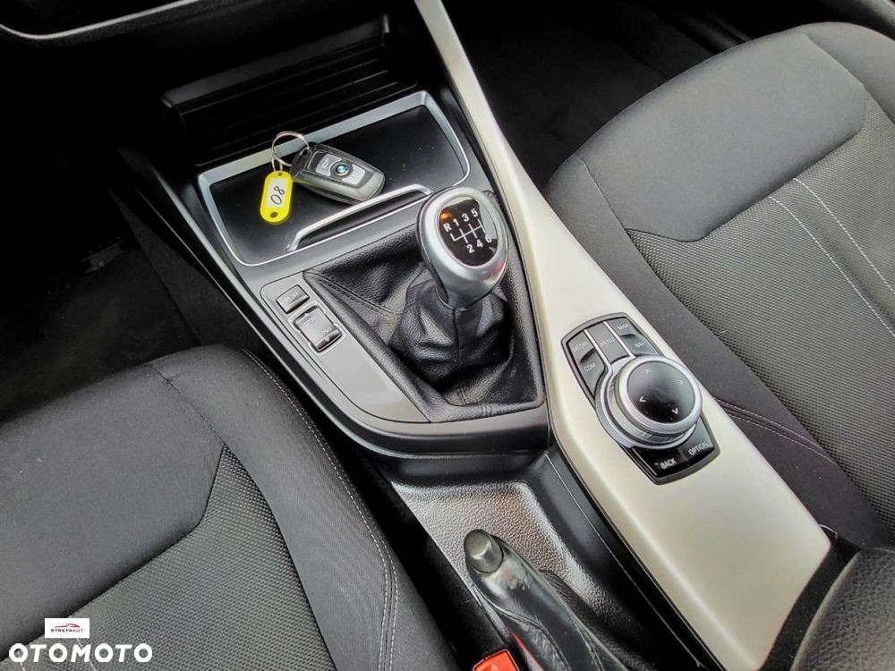 BMW Seria 1 - 15