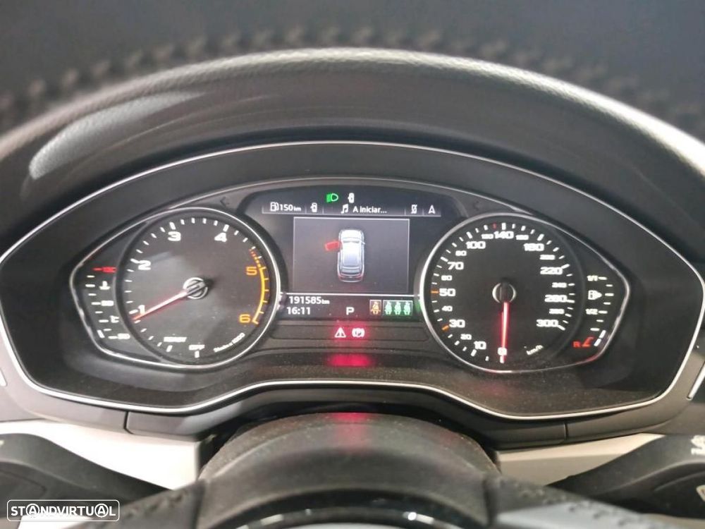 Audi A4 Avant 35 TDI S line S tronic - 4