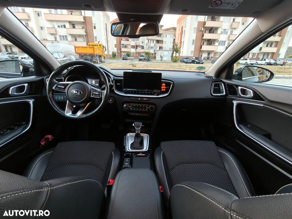 Kia XCeed 1.6 GDI 6DCT PHEV Vision - 9