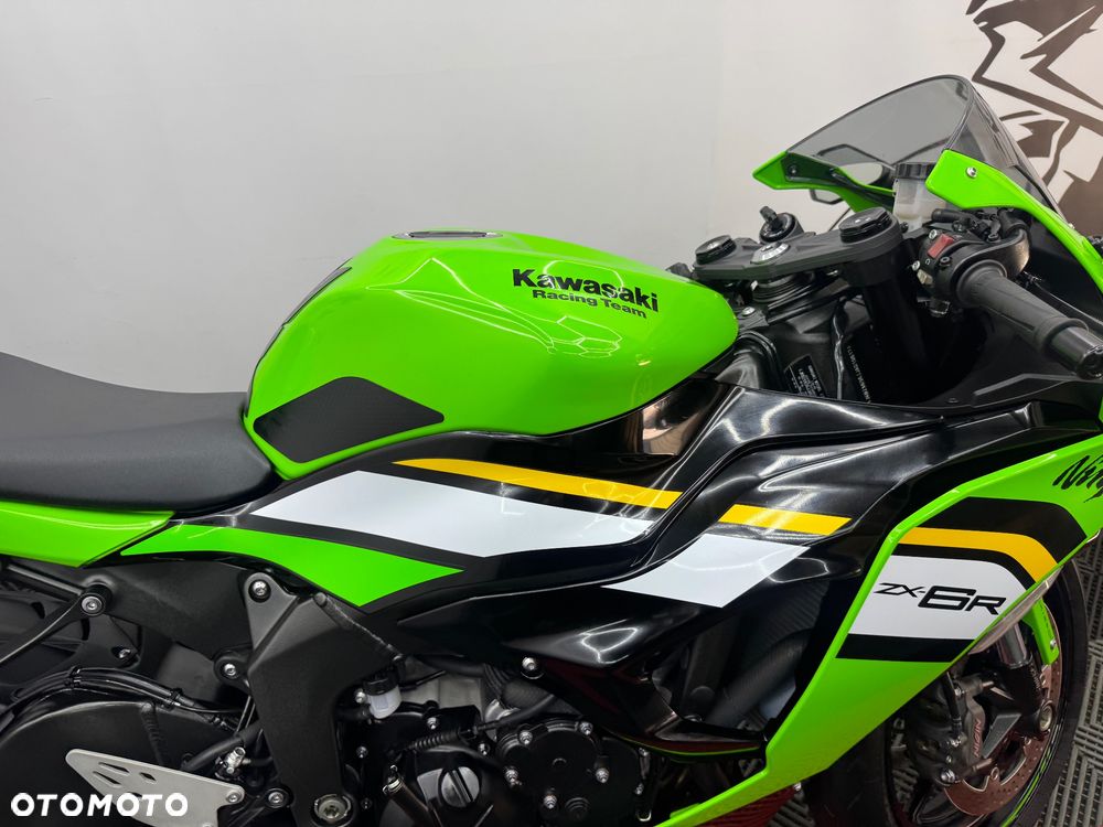 Kawasaki ZX - 28