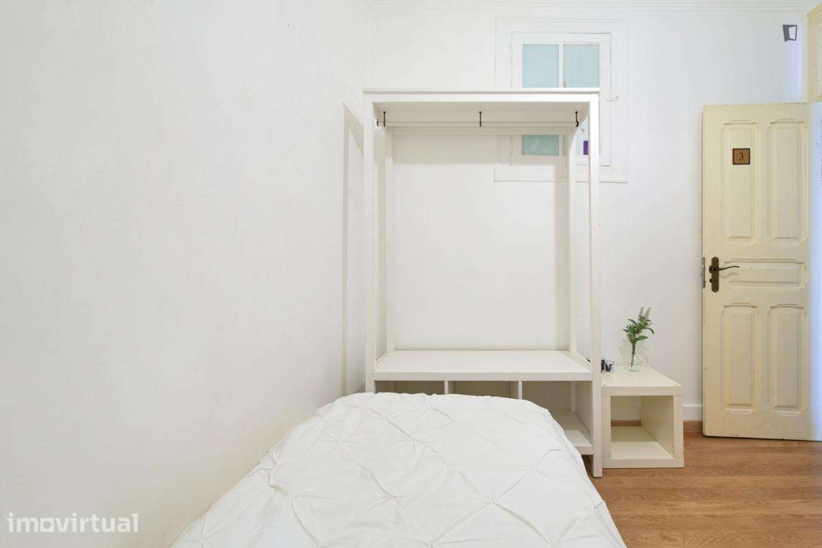 Quarto - localizado em Alameda Lisbon - Grande imagem: 4/11