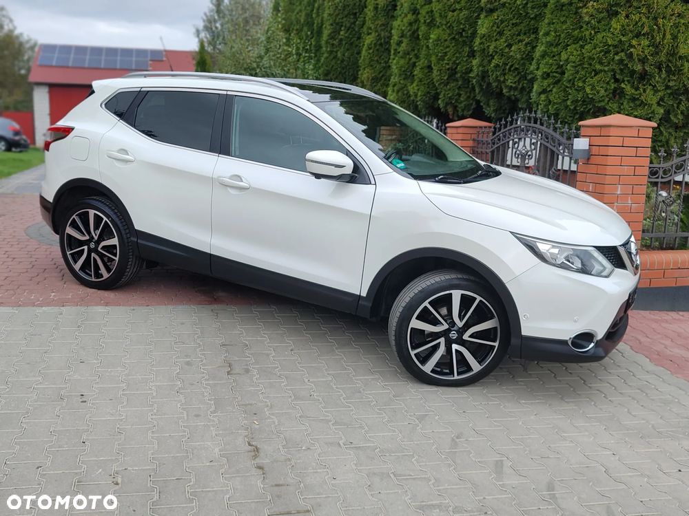 Nissan Qashqai 1.6 DIG-T TEKNA+ - 2