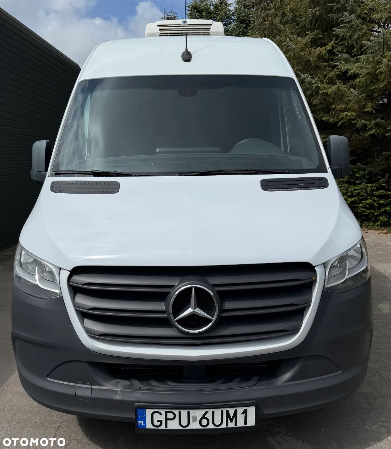 Mercedes-Benz Sprinter - 1