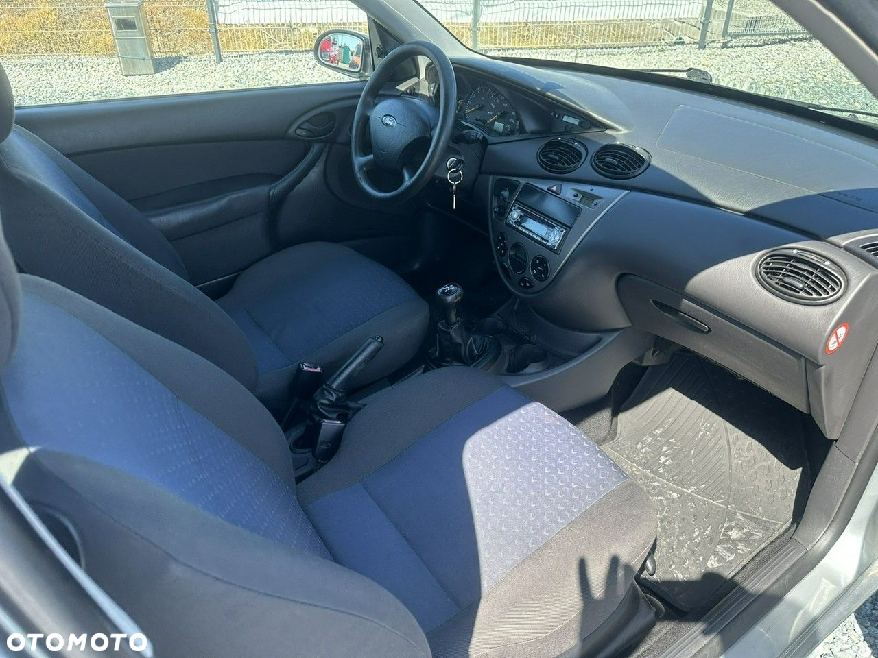Ford Focus 1.6 X100 - 15