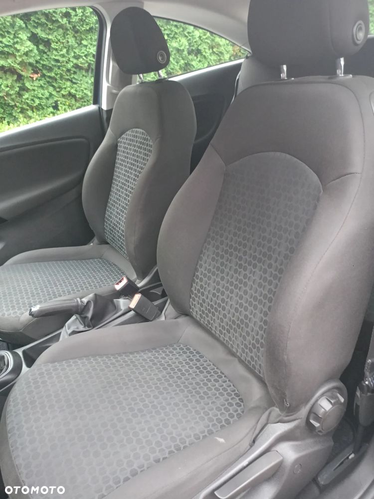 Opel Corsa - 25