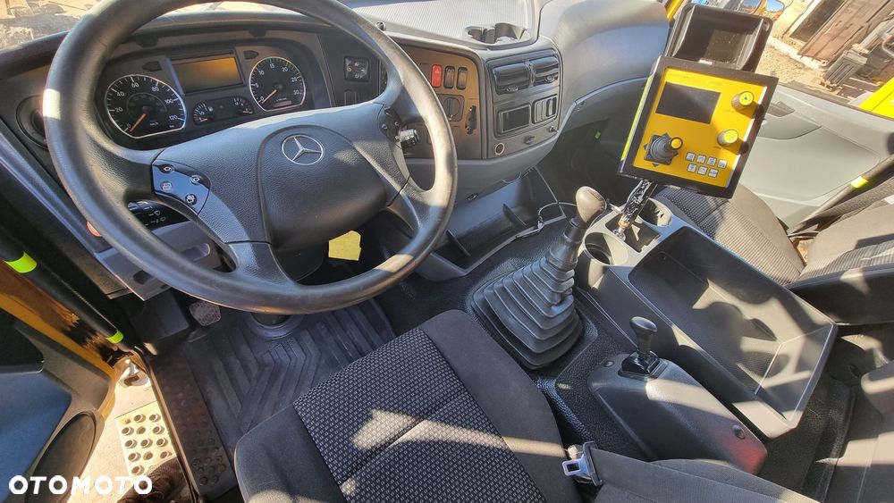 Mercedes-Benz AROX 1824 - 5