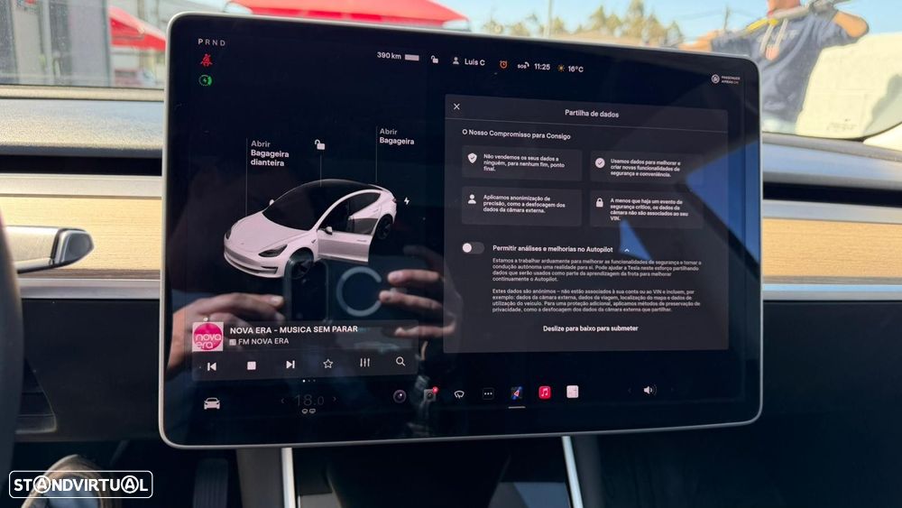 Tesla Model 3 Long-Range Dual Motor AWD - 28