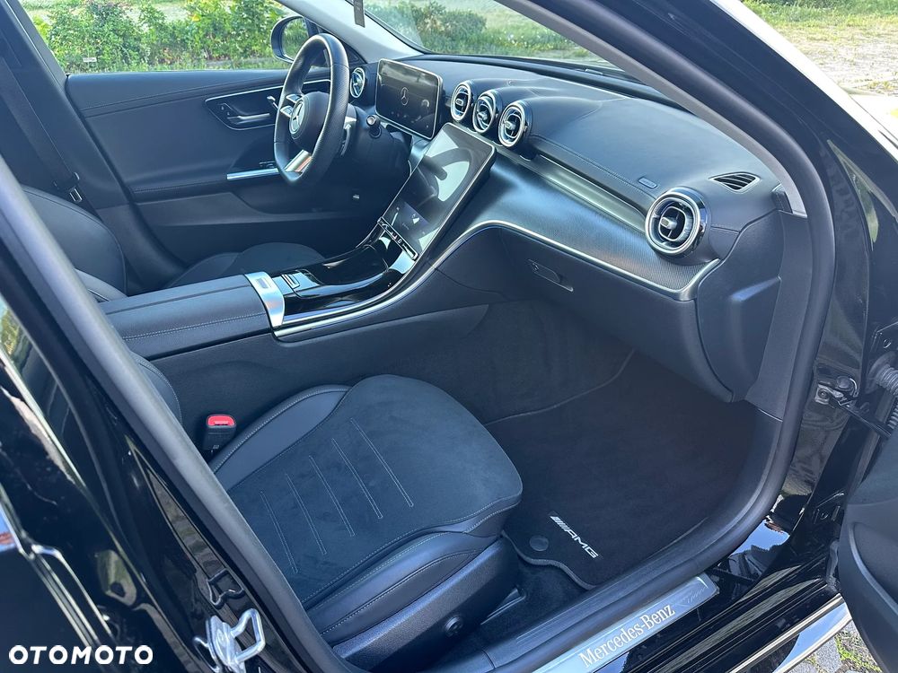 Mercedes-Benz Klasa C 180 9G-TRONIC AMG Line Advanced - 18
