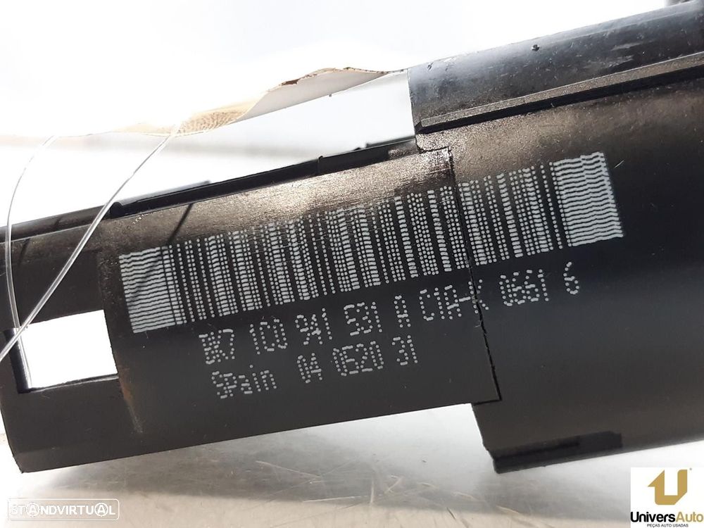 COMANDO LUZES VOLKSWAGEN GOLF IV 2001 -1C0941531A - 1