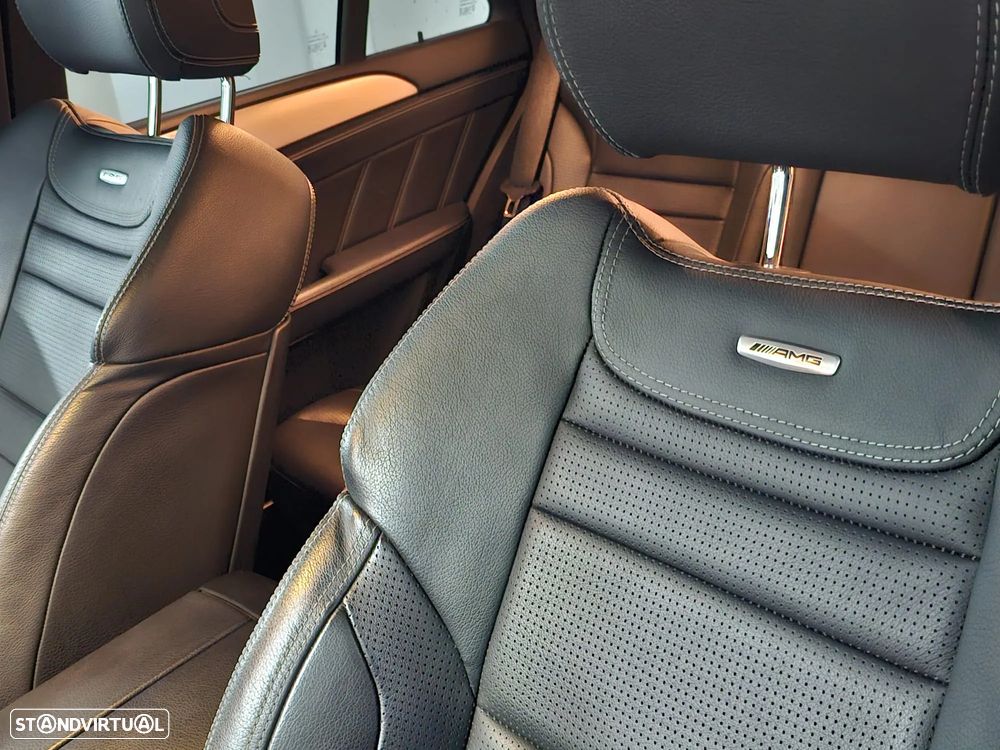 Mercedes-Benz ML 63 AMG Standard - 11