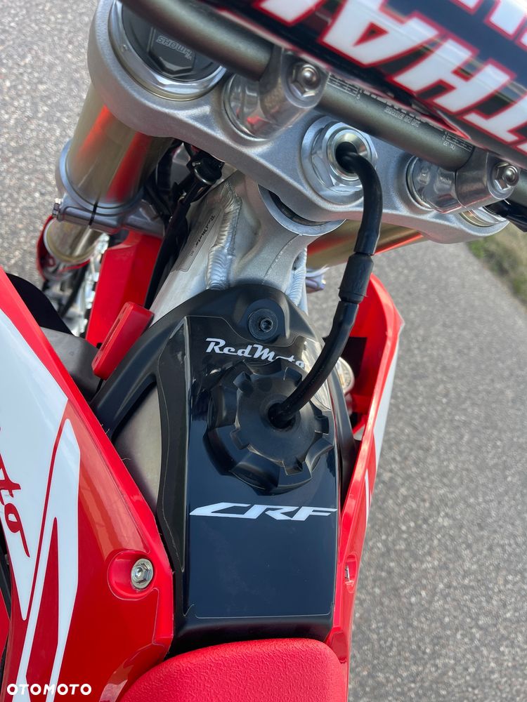 Honda CRF - 9